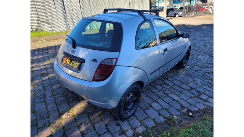 FORD - KA - 2005/2005 - Prata - Sob Consulta
