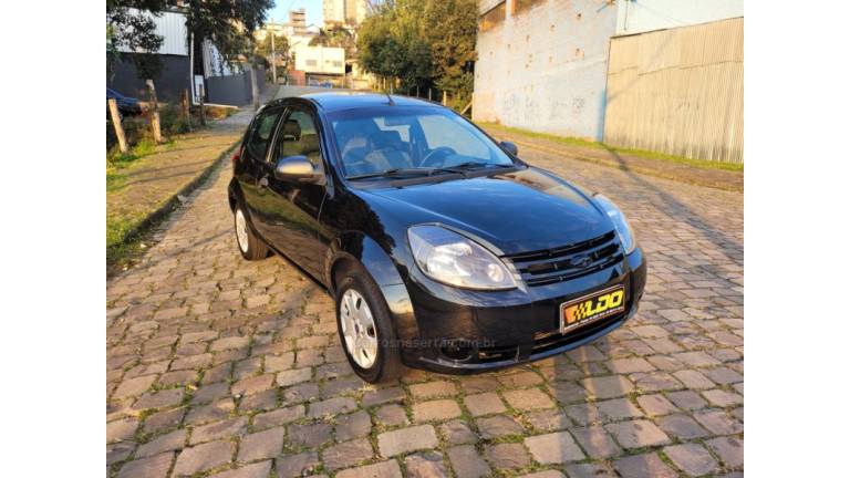FORD - KA - 2012/2013 - Preta - R$ 22.990,00
