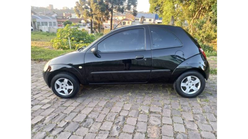 FORD - KA - 2005/2005 - Preta - R$ 17.990,00