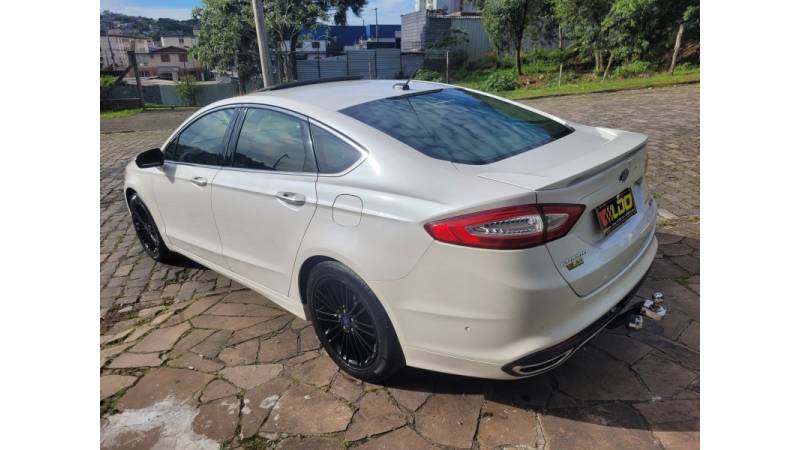 FORD - FUSION - 2014/2014 - Branca - R$ 72.990,00
