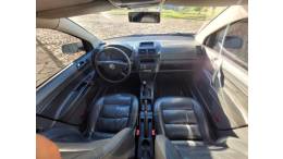 VOLKSWAGEN - POLO - 2002/2003 - Prata - R$ 19.990,00