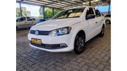 VOLKSWAGEN - VOYAGE - 2014/2015 - Branca - R$ 42.990,00