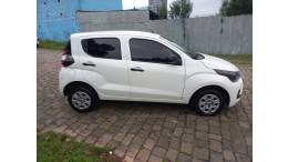 FIAT - MOBI - 2016/2017 - Branca - R$ 35.990,00